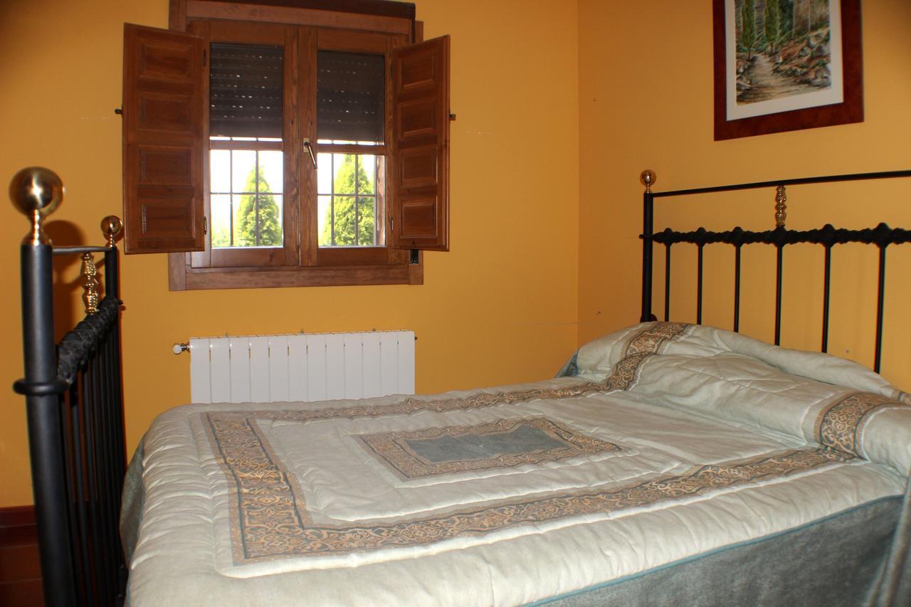 בית הארחה חראנדייה דה לה ורה 	Complejo Rural La Coronilla מראה חיצוני תמונה